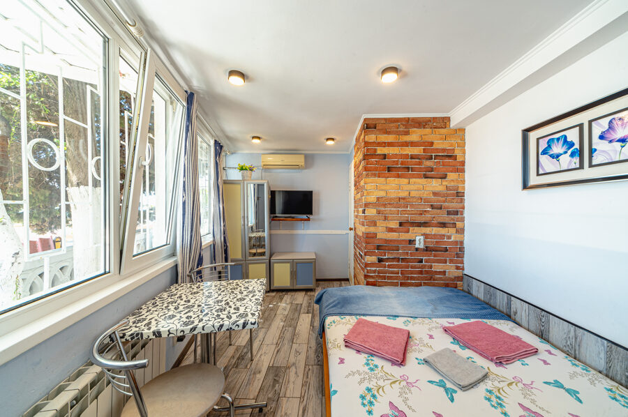 Студия (9, 11)